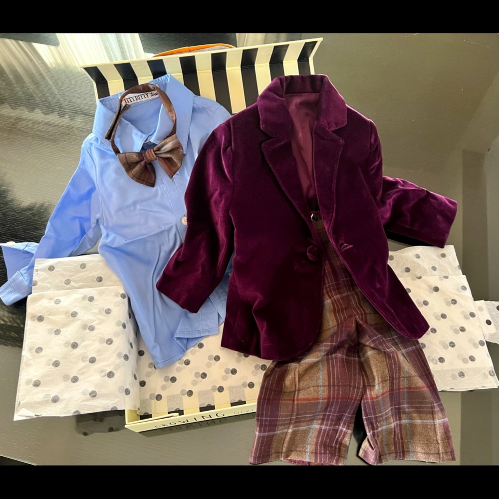 Itty bitty toes Charles boys suit purple - worn once, like new condition